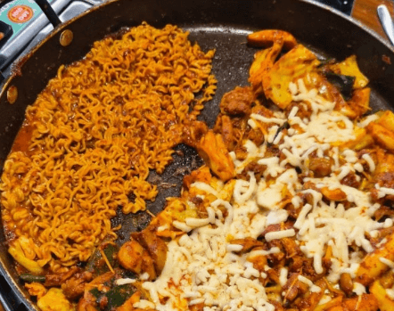 유가네 닭갈비 창업, 3개월 고민하다 양도양수 선택한 40대 점주 후기